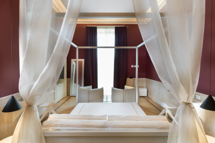 D2U designs the suite Jdf at Townhouse Duomo