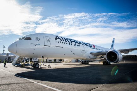 Air France to lease its Boeing 787 to Barcelona for Mobile World Congress